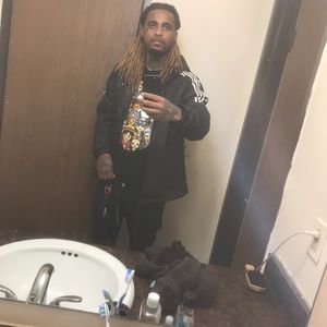 Meet your Posher, Charles